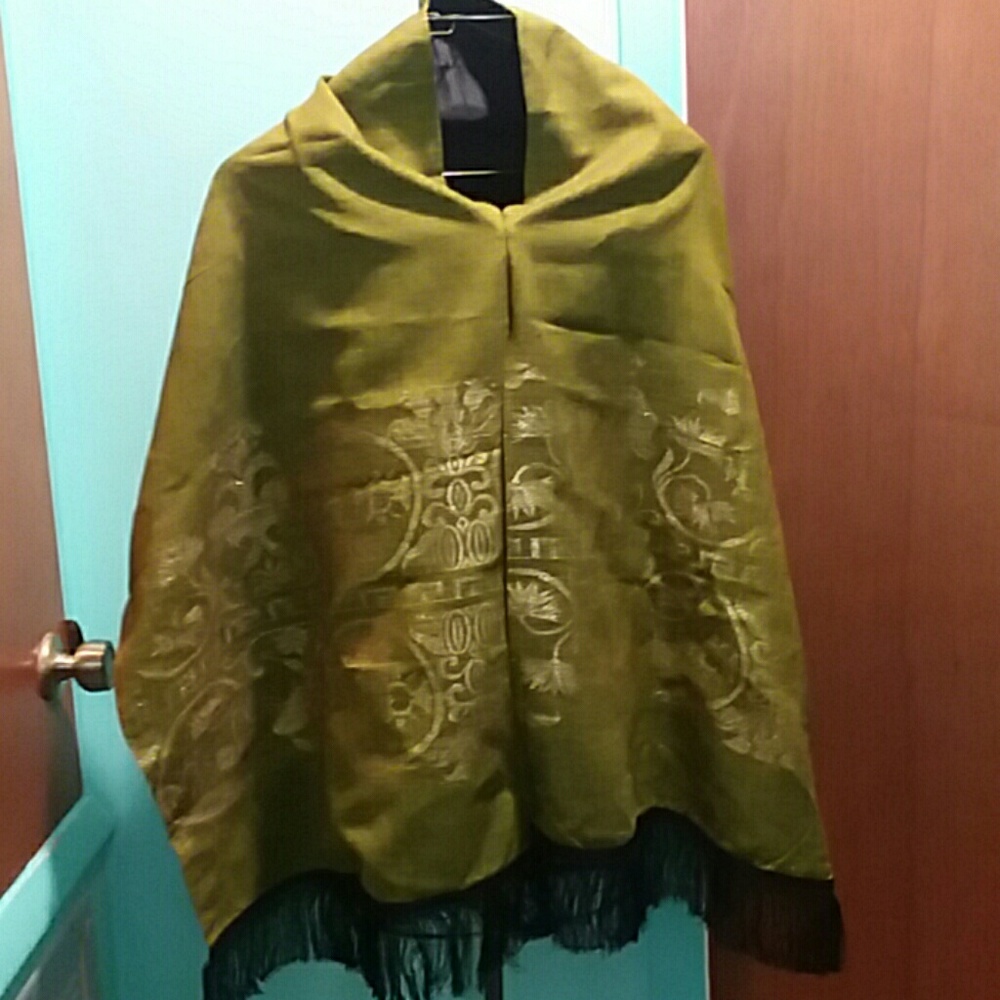 Interesting Shawl View 2